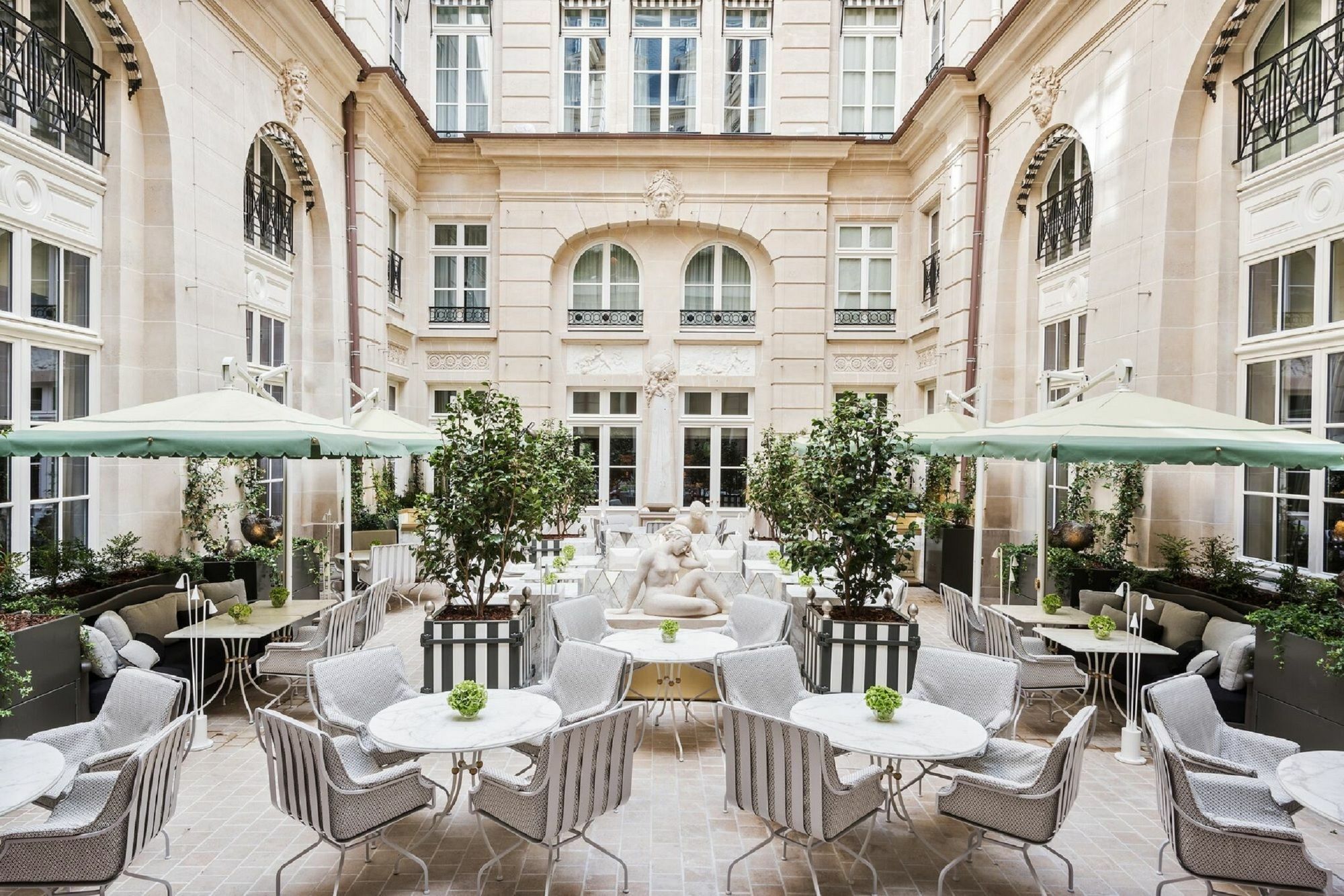 Hotel De Crillon Paris Bagian luar foto
